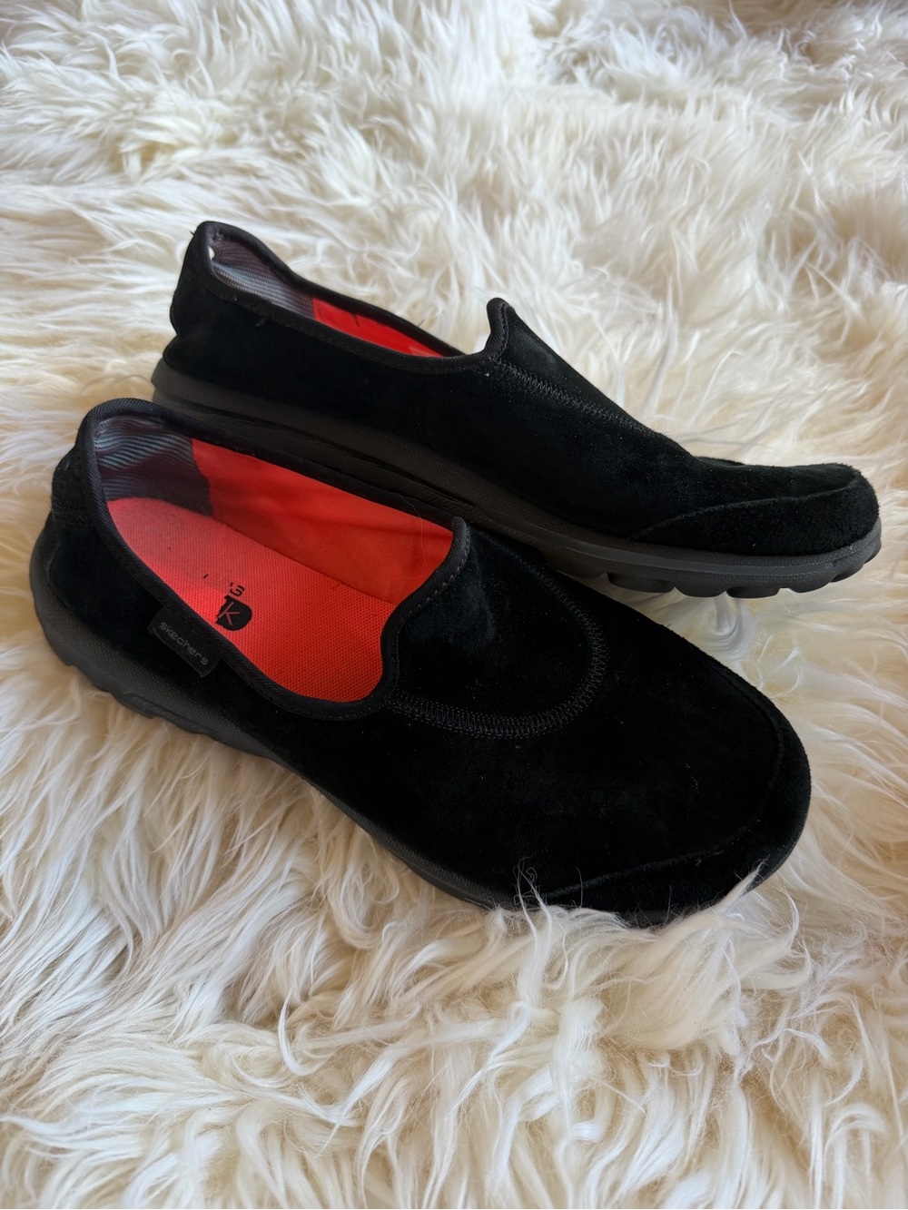 Skechers GOwalk slip-on shoes black suede comfort walking slip-ons women’s 10